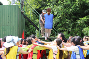 小小银球献礼改革开放四